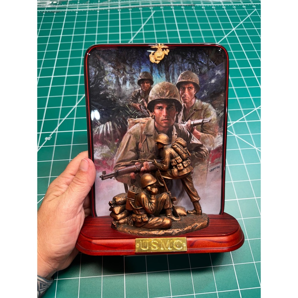 Bradford Exchange USMC Marshall Islands Jim Griffin Plate Sculpture COA A2951